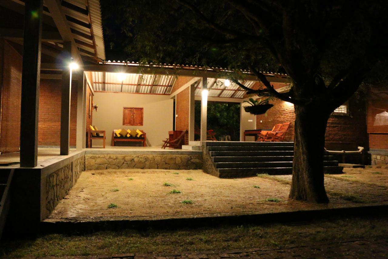 Hide Yala Bed & Breakfast Tissamaharama Ngoại thất bức ảnh